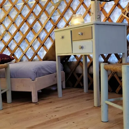 Mongolische Jurte Im Art.quartier *